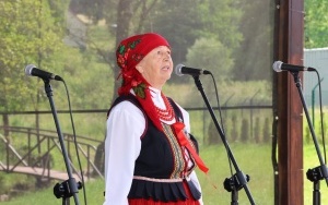 Powiatowy Przegląd Zespołów Folklorystycznych i Solistów - Eliminacje w Ciekotach (13)