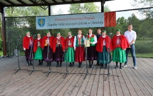 Powiatowy Przegląd Zespołów Folklorystycznych i Solistów - Eliminacje w Ciekotach (1)