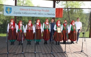 Powiatowy Przegląd Zespołów Folklorystycznych i Solistów - Eliminacje w Ciekotach (1)