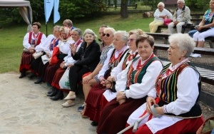 Powiatowy Przegląd Zespołów Folklorystycznych i Solistów - Eliminacje w Ciekotach (5)