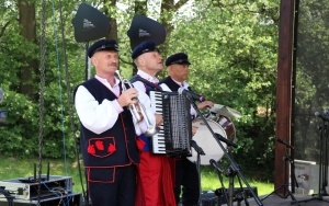 Powiatowy Przegląd Zespołów Folklorystycznych i Solistów - Eliminacje w Ciekotach (10)