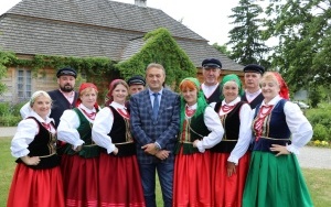 Powiatowy Przegląd Zespołów Folklorystycznych i Solistów - Eliminacje w Ciekotach (5)