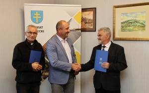 Przyznanie dotacji na remont zabytkowych kościołów (19)
