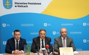 Mirosław Gębski otrzymał tytuł honorowy „Patron Bezpiecznych Dróg 2023”. Nadano go podczas V Ogólnopolskiego Konwentu zorganizowanego przez Fundację „Nadzieja” Osób Poszkodowanych w Wypadkach Drogowych. Wydarzenie odbywało się w ramach Ogólnopolskiego Pro