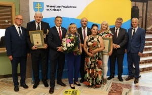 Uroczysta Sesja Rady Powiatu w Kielcach  (3)
