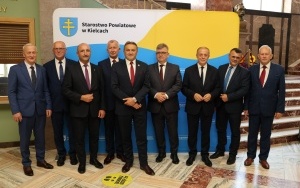 Uroczysta Sesja Rady Powiatu w Kielcach  (4)