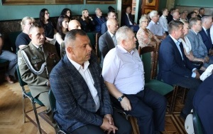 Uroczysta Sesja Rady Powiatu w Kielcach  (16)