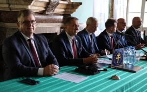 Uroczysta Sesja Rady Powiatu w Kielcach  (19)