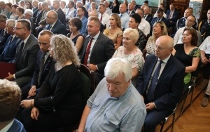 Uroczysta Sesja Rady Powiatu w Kielcach  (13)