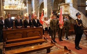 Gala z okazji Jubileuszu 25-lecia Powiatu Kieleckiego  (17)