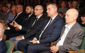 Gala z okazji Jubileuszu 25-lecia Powiatu Kieleckiego  (7)
