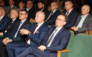 Gala z okazji Jubileuszu 25-lecia Powiatu Kieleckiego  (19)