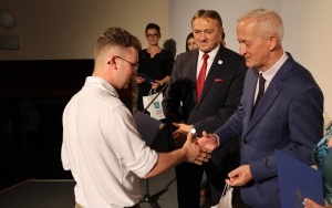 Gala z okazji Jubileuszu 25-lecia Powiatu Kieleckiego  (7)