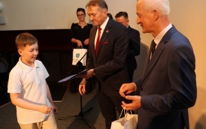 Gala z okazji Jubileuszu 25-lecia Powiatu Kieleckiego  (9)