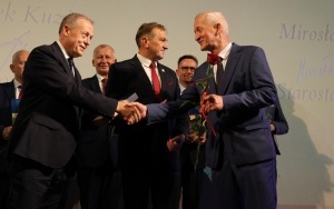 Gala z okazji Jubileuszu 25-lecia Powiatu Kieleckiego  (4)