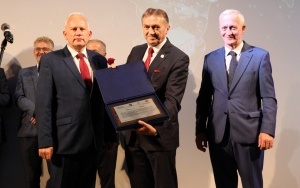 Gala z okazji Jubileuszu 25-lecia Powiatu Kieleckiego  (15)