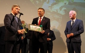 Gala z okazji Jubileuszu 25-lecia Powiatu Kieleckiego  (19)