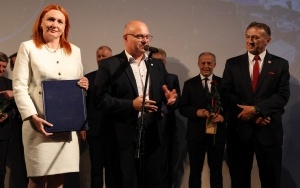 Gala z okazji Jubileuszu 25-lecia Powiatu Kieleckiego  (20)