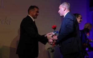 Gala z okazji Jubileuszu 25-lecia Powiatu Kieleckiego  (2)