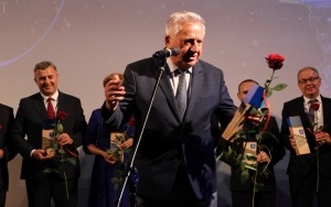 Gala z okazji Jubileuszu 25-lecia Powiatu Kieleckiego  (9)