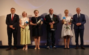 Gala z okazji Jubileuszu 25-lecia Powiatu Kieleckiego  (17)