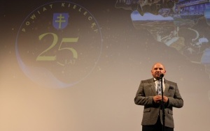 Gala z okazji Jubileuszu 25-lecia Powiatu Kieleckiego  (20)