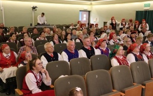 Eliminacje do Powiatowego Przeglądu Zespołów Folklorystycznych i Solistów w Chmielniku (7)