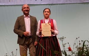 Eliminacje do Powiatowego Przeglądu Zespołów Folklorystycznych i Solistów w Chmielniku (10)