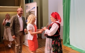 Eliminacje do Powiatowego Przeglądu Zespołów Folklorystycznych i Solistów w Chmielniku (15)