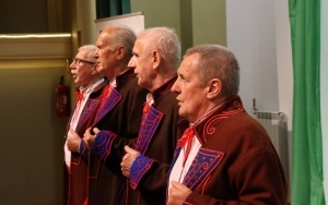 Eliminacje do Powiatowego Przeglądu Zespołów Folklorystycznych i Solistów w Chmielniku (1)
