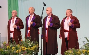 Eliminacje do Powiatowego Przeglądu Zespołów Folklorystycznych i Solistów w Chmielniku (2)