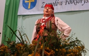Eliminacje do Powiatowego Przeglądu Zespołów Folklorystycznych i Solistów w Chmielniku (5)