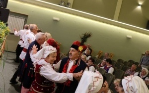 Eliminacje do Powiatowego Przeglądu Zespołów Folklorystycznych i Solistów w Chmielniku (8)