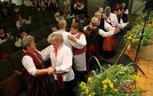 Eliminacje do Powiatowego Przeglądu Zespołów Folklorystycznych i Solistów w Chmielniku (13)