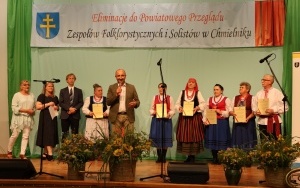 Eliminacje do Powiatowego Przeglądu Zespołów Folklorystycznych i Solistów w Chmielniku (12)
