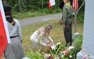 Upamiętniono ofiary pacyfikacji Rakówki i Jamna (12)
