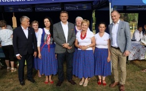 Tak się bawili goście powiatu nad zalewem w Kaniowie  (1)