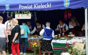 Tak się bawili goście powiatu nad zalewem w Kaniowie  (15)