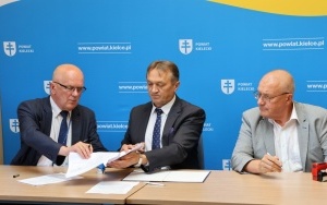 Podpisanie umów (1)