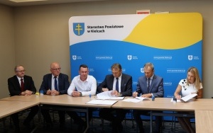 Podpisanie umów (9)