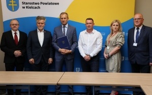 Podpisanie umów (16)