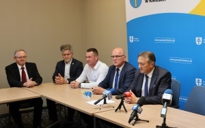 Podpisanie umów (1)