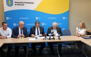 Podpisanie umów (3)