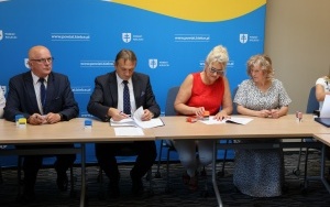 Podpisanie umów (8)