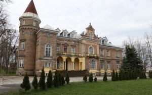 Zespół Pałacowo-Parkowy w Łopusznie (6)