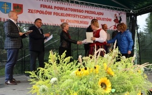 Aby śpiewać, trzeba to kochać (1)