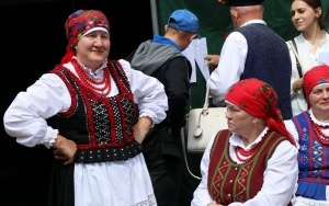 Fotorelacja z XXIII Powiatowego Przeglądu Zespołów Folklorystycznych i Solistów (5)