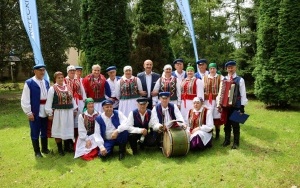 Fotorelacja z XXIII Powiatowego Przeglądu Zespołów Folklorystycznych i Solistów (7)
