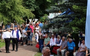 Fotorelacja z XXIII Powiatowego Przeglądu Zespołów Folklorystycznych i Solistów (11)