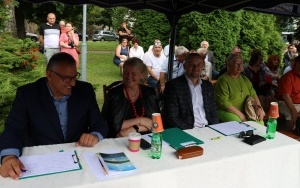Fotorelacja z XXIII Powiatowego Przeglądu Zespołów Folklorystycznych i Solistów (7)